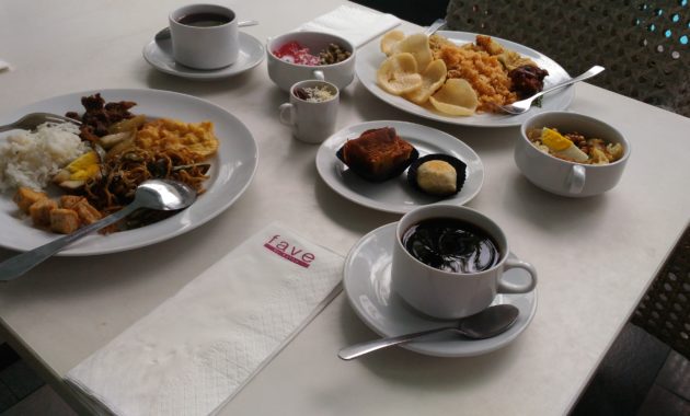 Menu Makanan di FaveHotel Kusumanegara Yogyakarta